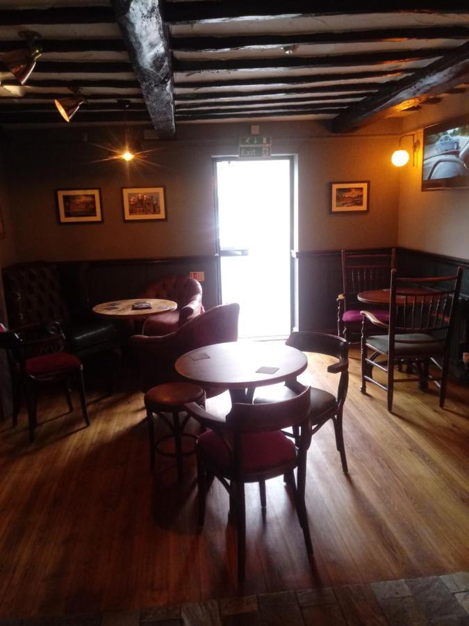 The Castlegate Arms Hotel เพนริท ภายนอก รูปภาพ