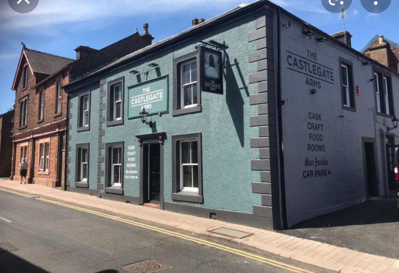 The Castlegate Arms Hotel เพนริท ภายนอก รูปภาพ
